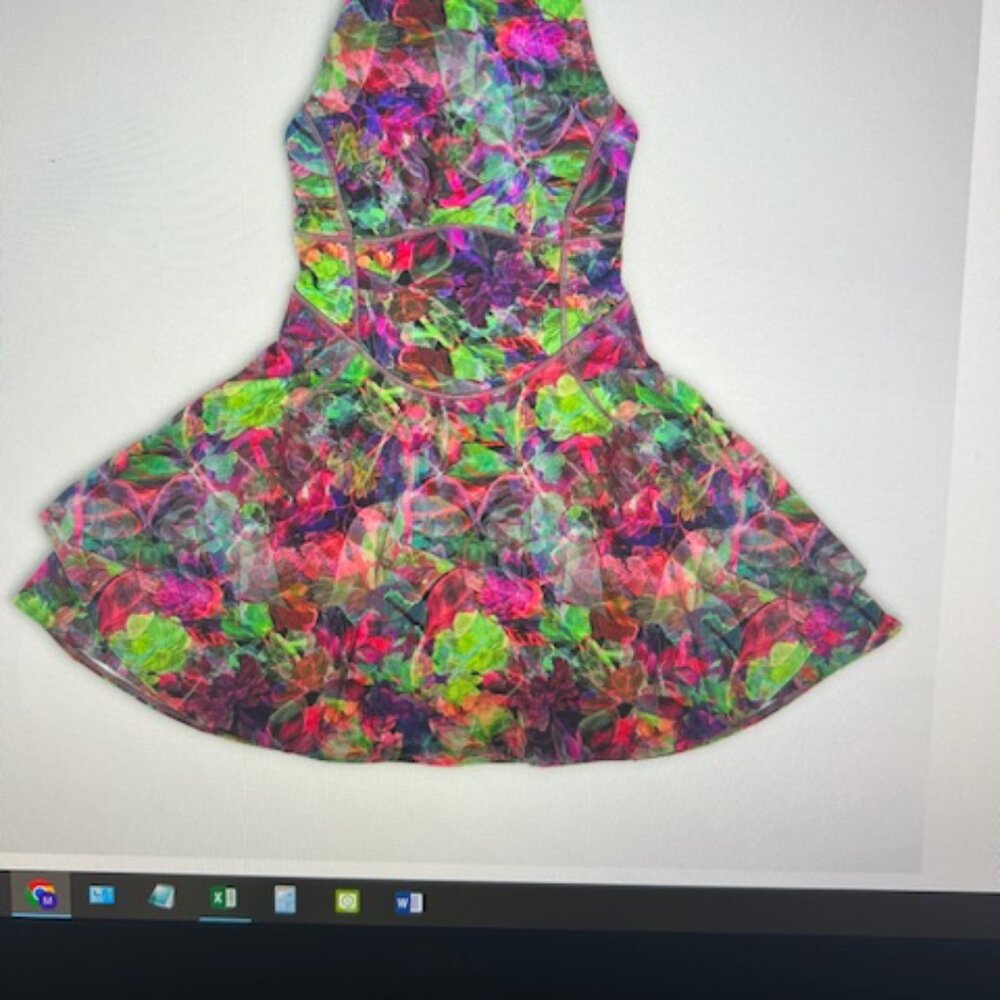Lululemon Court Crush Tennis Dress in Vivid Floral  size 4